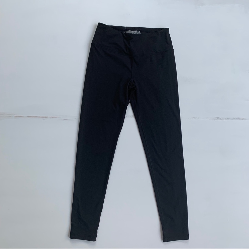 Victoria Sport Black Knockout Leggings - Picture 3 of 4